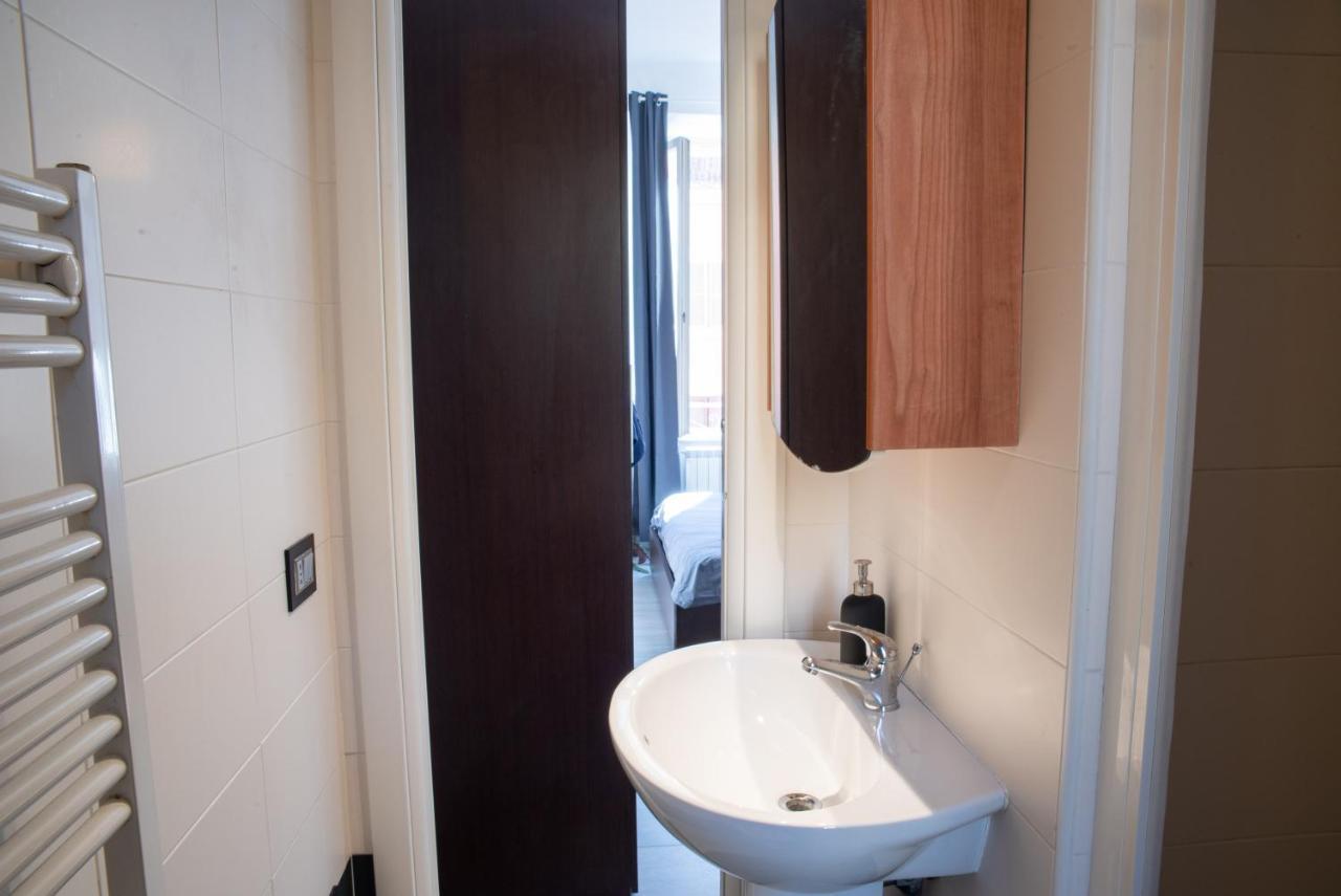 Ami House Roma Apartment Ngoại thất bức ảnh