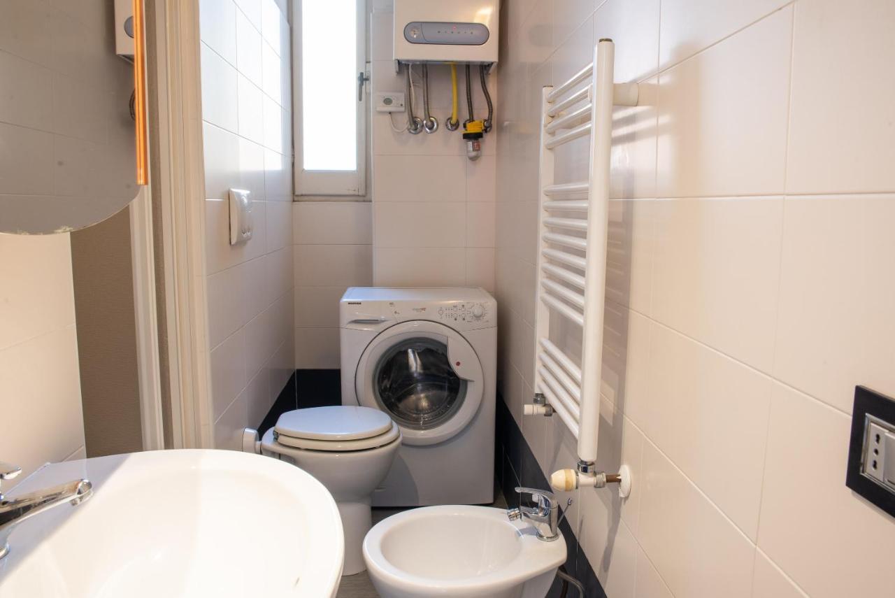Ami House Roma Apartment Ngoại thất bức ảnh