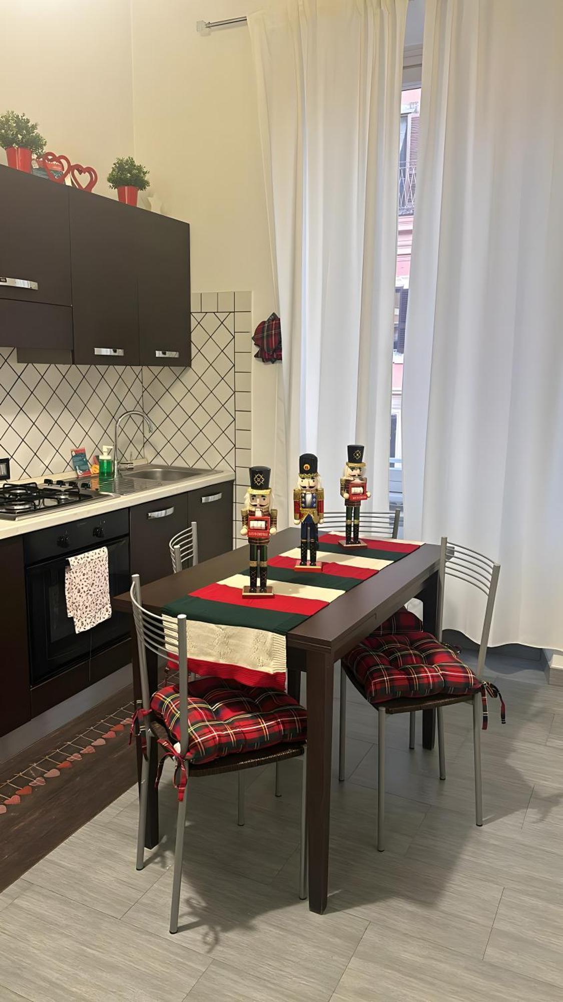 Ami House Roma Apartment Ngoại thất bức ảnh